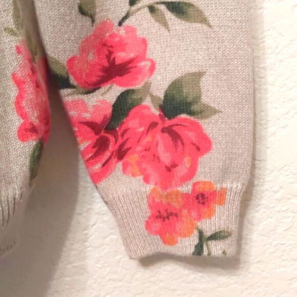 Grandmacore Floral Sweater with Tiny Sparkly Beading Tan and Pink M - Picture 4 of 9